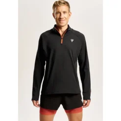 Czarna bluza męska outdoor TW ENDURANCE SWEATSHIRT 170 M TREC BLACK
